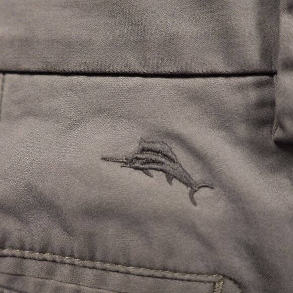 Tommy Bahama Chino Shorts men's 36 gray 10.5" inseam golf vacation beach lounge - Picture 9 of 9